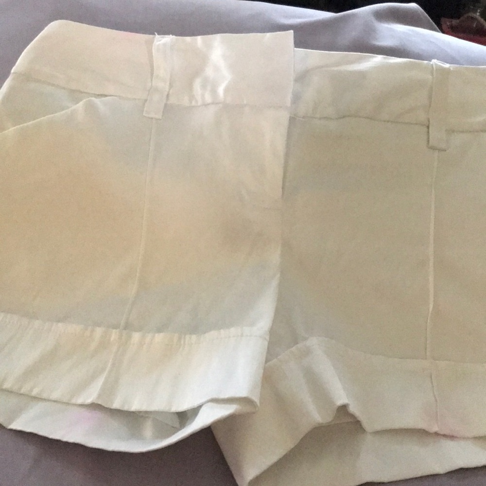Cute white shorts by A. Byer